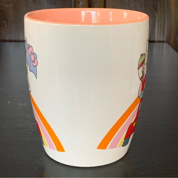 Hello Kitty in Red Jeep 25oz Oversized Ceramic Mug - Picture 5 of 8